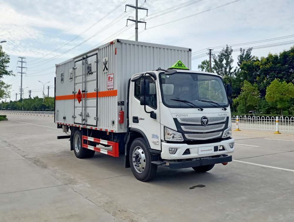 福田歐馬可米2易燃?xì)怏w廂式運輸車
